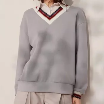 Spring Pullover Sweatshirt: Loose Fit with Turn-Down Collar